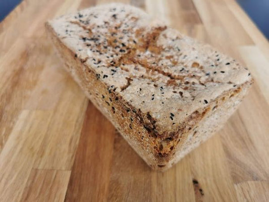 Szalony Piekarz Chleb Żytni z Czarnuszką